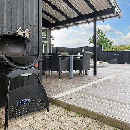 Дом отдыха 6 Person In Henne Хенне-Странн